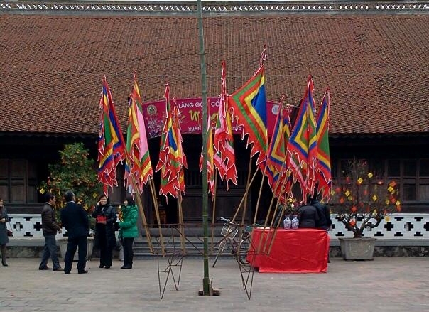 ไปทำบุญที่วัดในวันตรุษเต๊ต